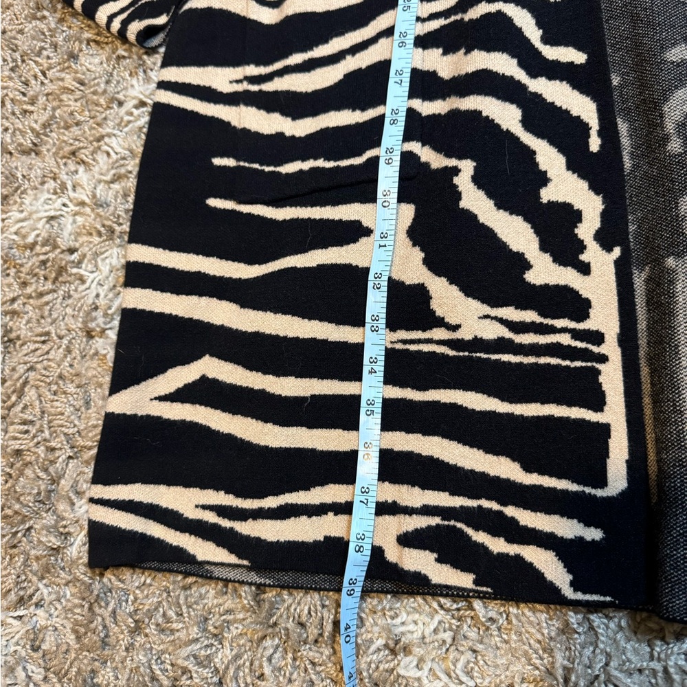 NWT Renuar Zebra Pattern Cardigan Sweater in Black & Cashew Combo size XXL - Picture 13 of 14